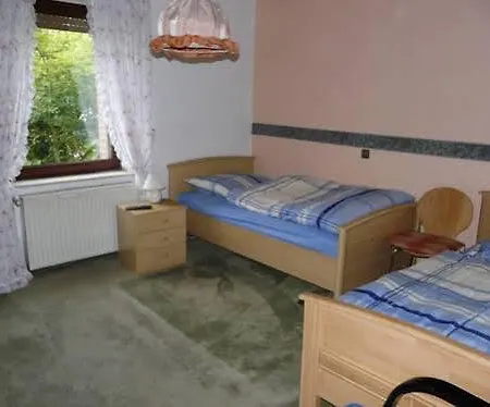 Monteur Gaestehaus *